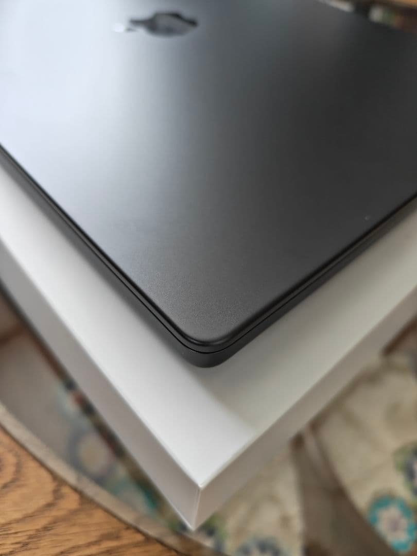 16インチ　MacBook Pro　M4 Maxチップ　36GB　1TB