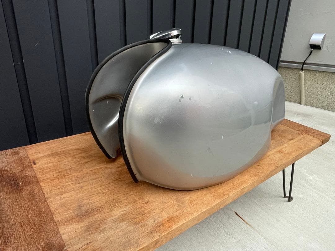 SR400 FRPタンク 汎用品 当時物？ デカタンク カフェ SR500 レア