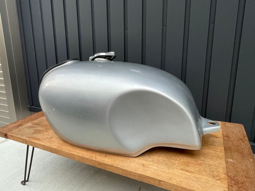 SR400 FRPタンク 汎用品 当時物？ デカタンク カフェ SR500 レア