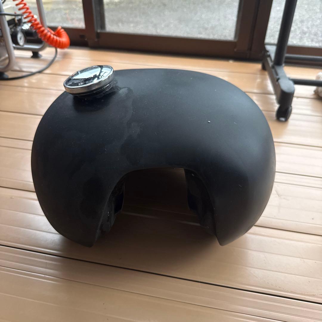 シャドウ400 ストレッチタンク　ガレージT&F ニューロッドカスタム　FRP制