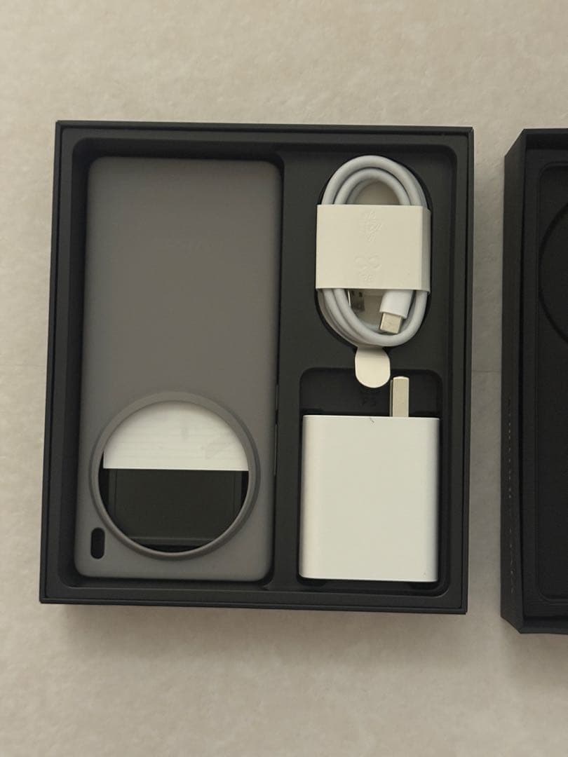 Vivo X100 Ultra 16GB 1TB チタニウム 付属品完備　美品