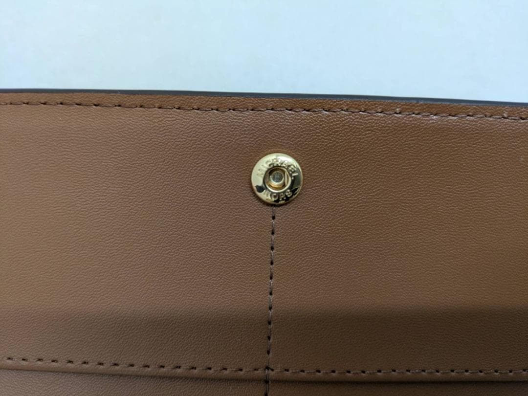 【新品未使用】マイケルコース CARSON　ロゴ デボス 長財布