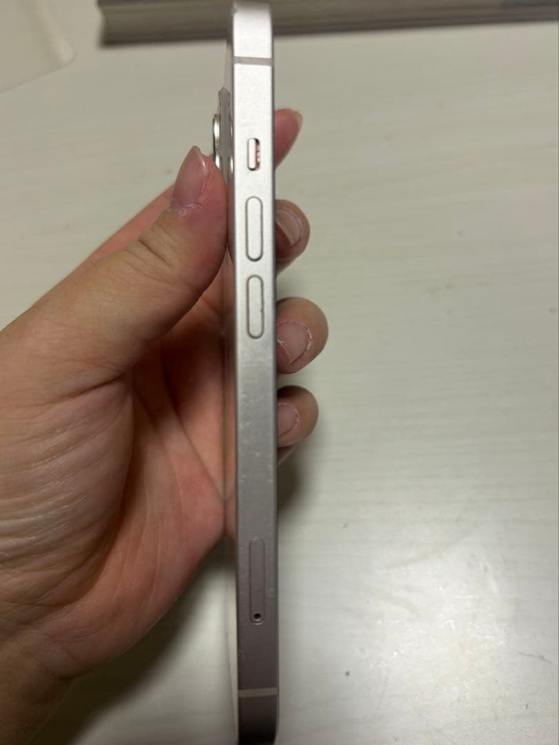 スマートフォン本体 iPhone13 128GB