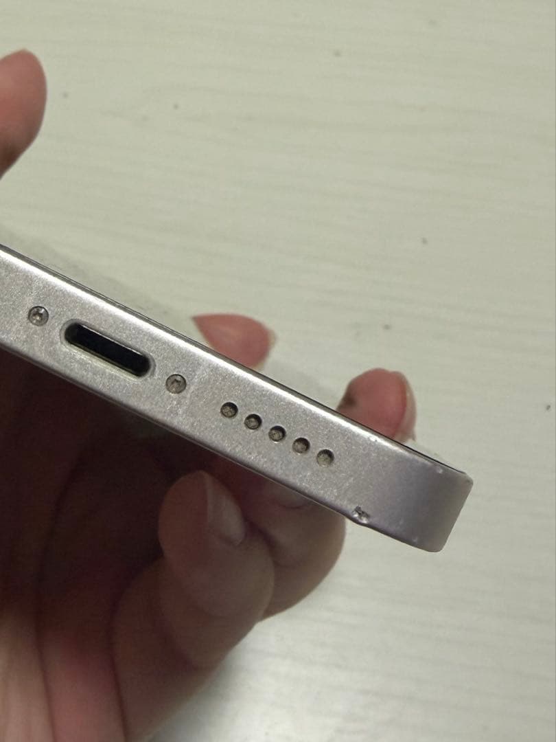 スマートフォン本体 iPhone13 128GB