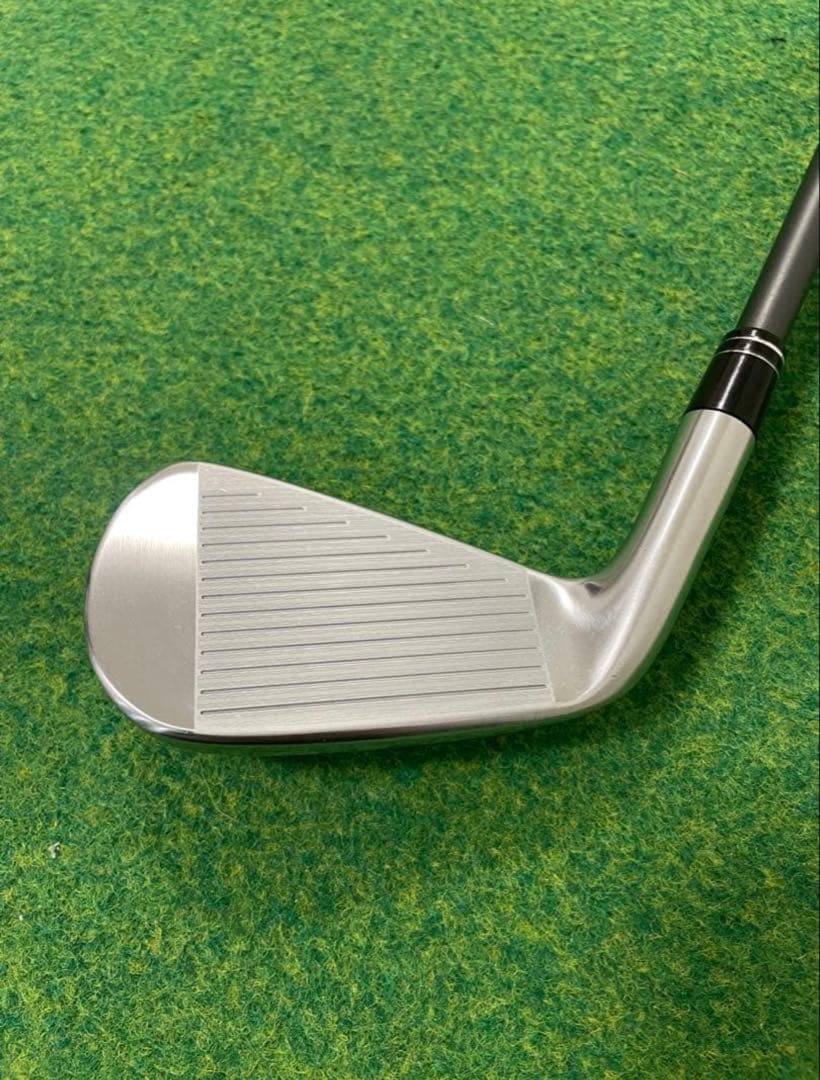 t*u様 スリクソン ZU85 2U ユーティリティアイアン　18° 18度