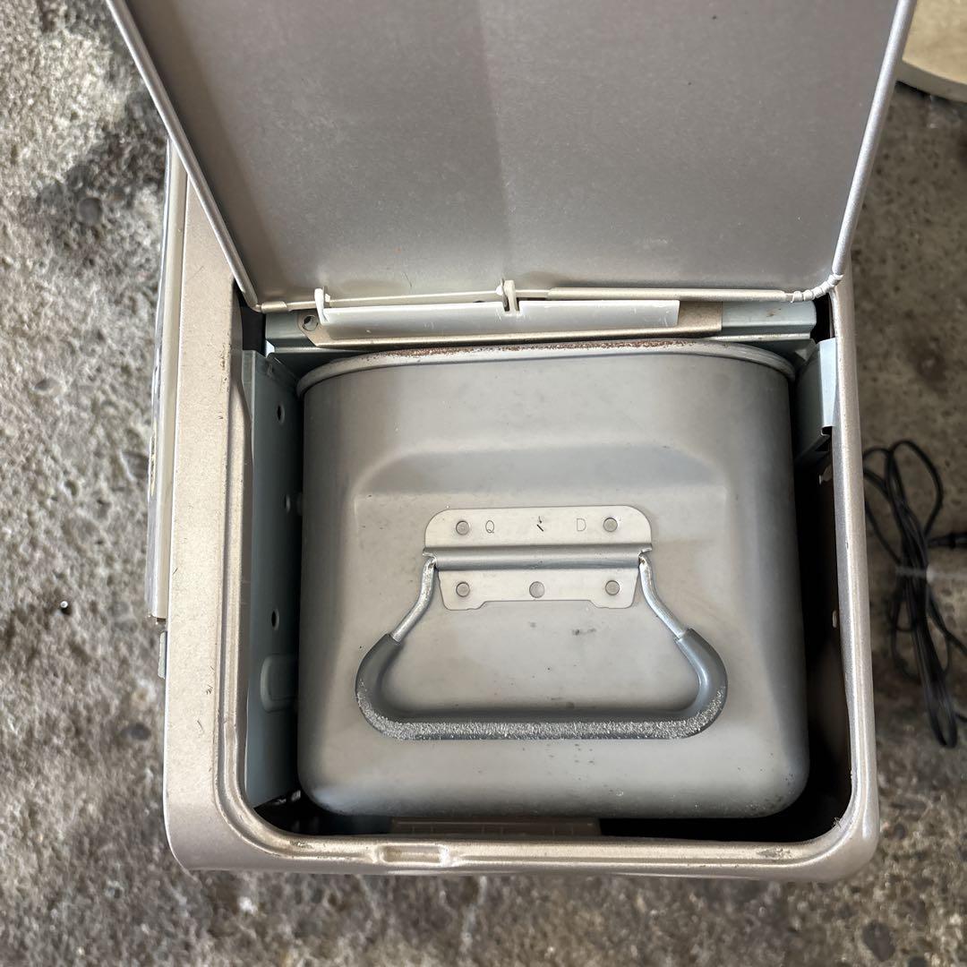 コロナ　CORONA　2017年製　石油ストーブ シルバー FH-G4617BY