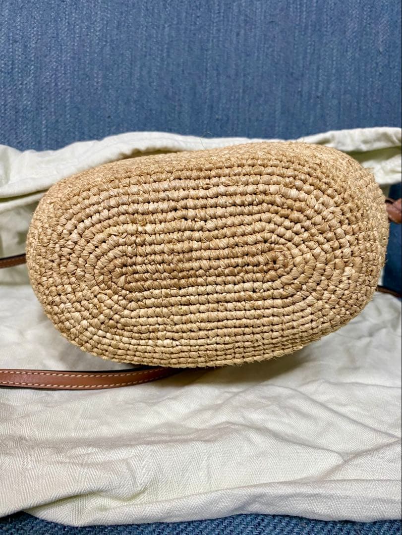 LOEWEロエベ　ポシェットバッグ　ショルダー斜めがけカゴバッグ　ラフィア