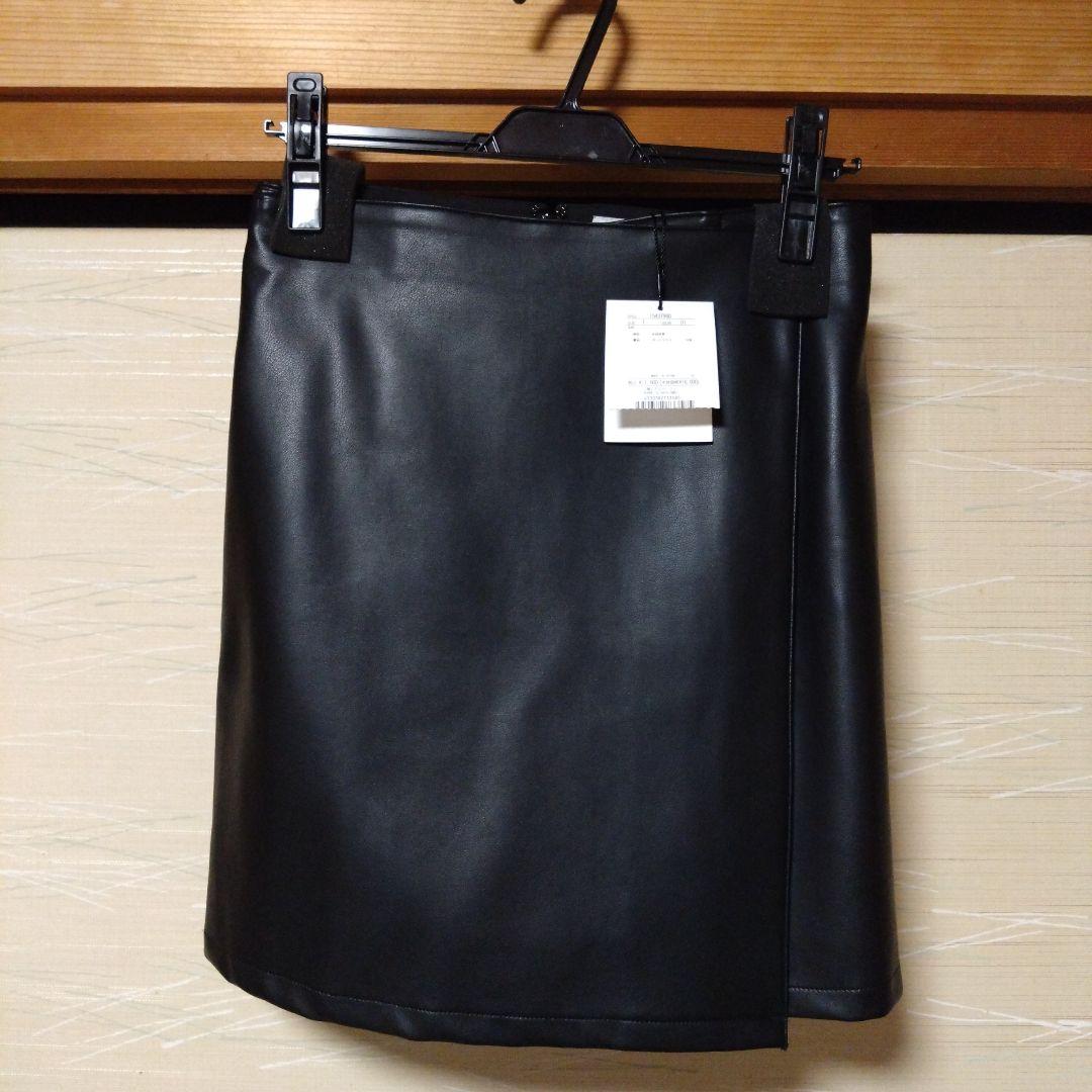 新品未使用タグ付　Arpege story　フェイクレザーラップミニスコート