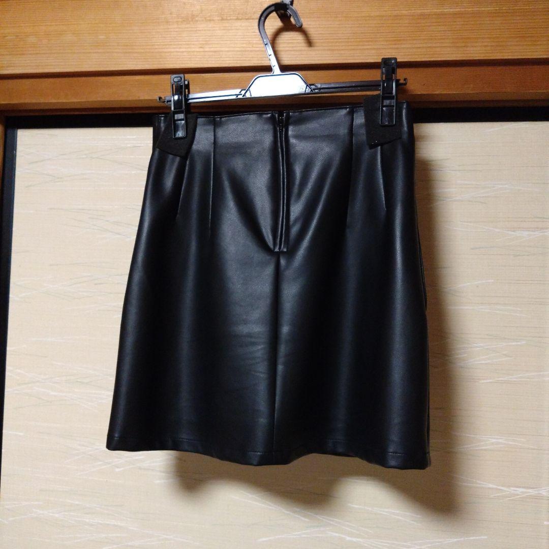 新品未使用タグ付　Arpege story　フェイクレザーラップミニスコート