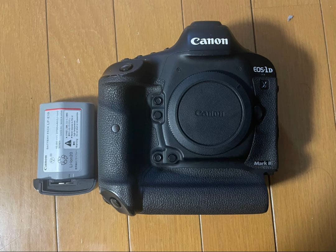 Canon eos 1DX markii 2 シャッター数12万5000回以下