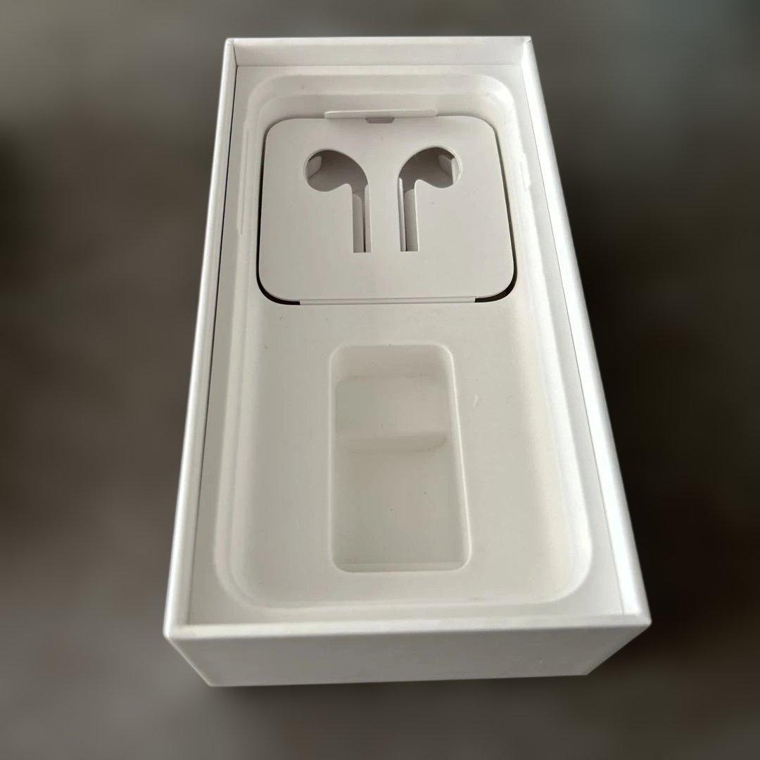 iPhoneSE 第二世代　ホワイト64GB