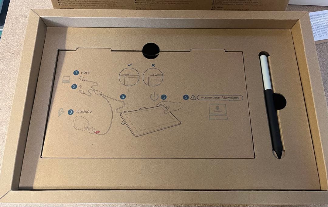 WACOM DTC133W0D ペンタブレット Wacom One 13.3型
