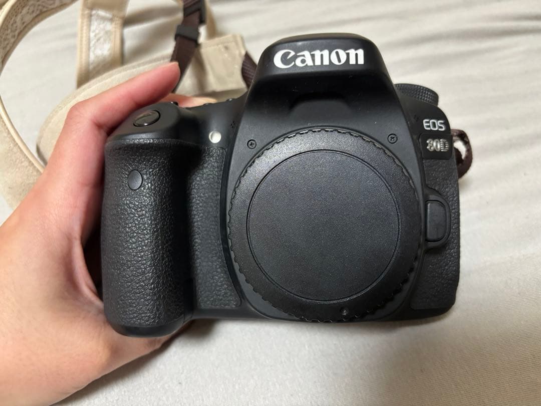 Canon EOS 80D 一眼レフ ボディ ＋ 標準レンズ