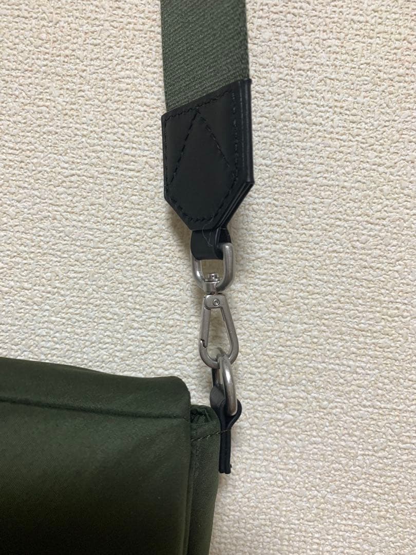 専用　アミパリスAmi de Coeur コンパクトショルダーバッグ　カーキ