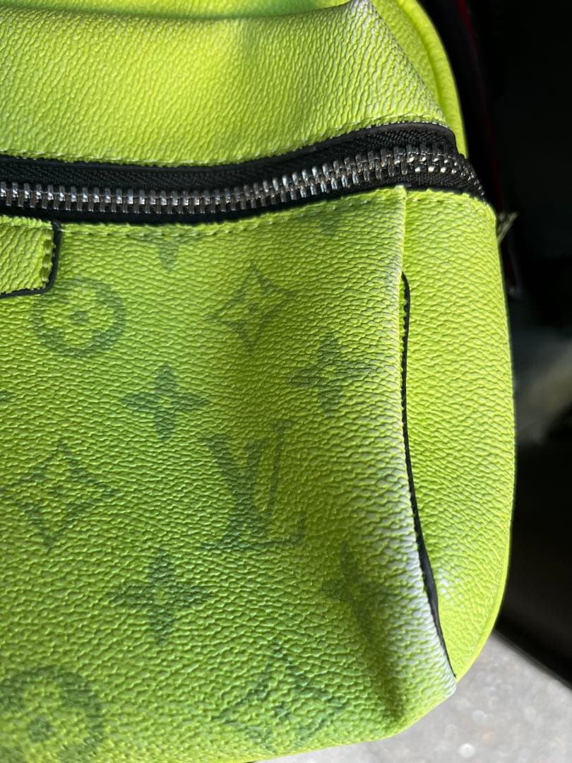 LOUIS VUITTON ルイ ヴィトン　バムバッグ アウトドア　グリーン