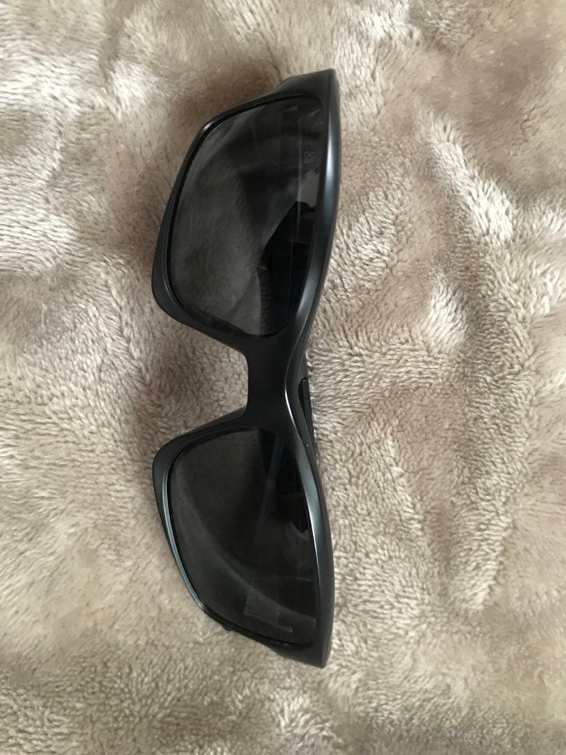 oakleyサングラス☆futurearchiveアイジャケットアークテリクス