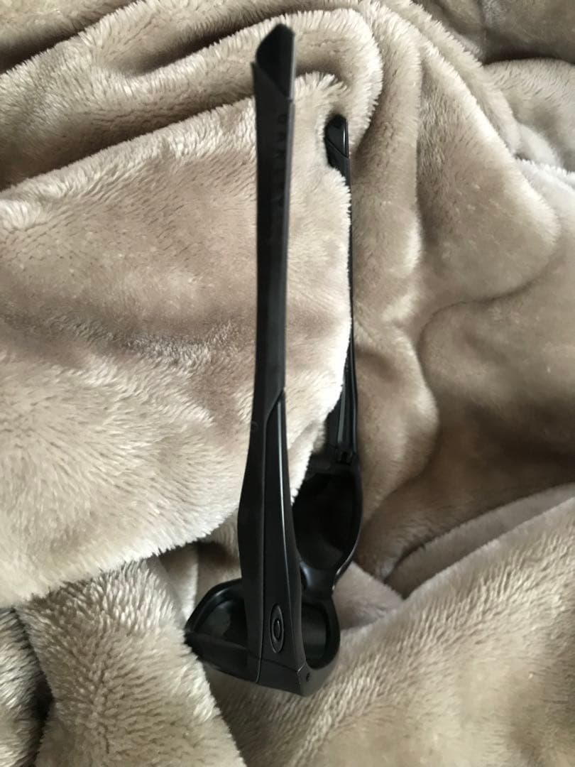 oakleyサングラス☆futurearchiveアイジャケットアークテリクス