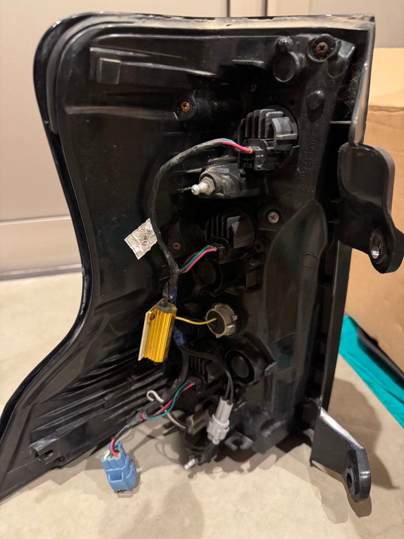 トヨタ★ランドクルーザープラド150★VLANDテールランプ