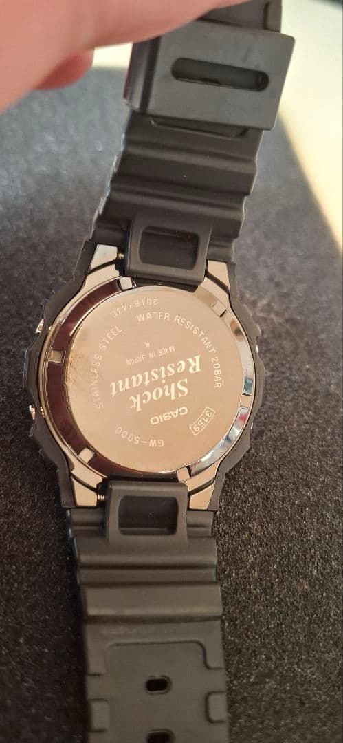 CASIO G-SHOCK GW-5000-1JF ソーラー電波