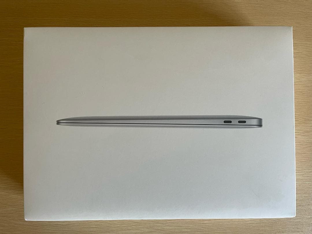 MacBook本体 MacBookAir 2020 / Core i7 / 16GB / 512GB