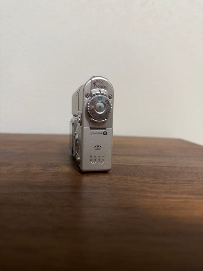 【希少品・スマホ転送OK】ソニー SONY Cyber-shot DSC-F77