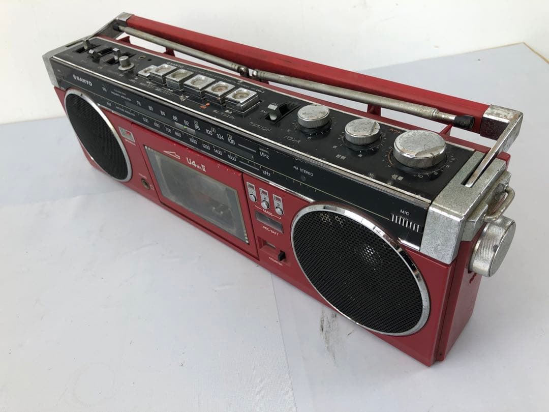 SANYO MR-U4MK2 赤　ラジカセ 昭和レトロ動作訳あり(D193)