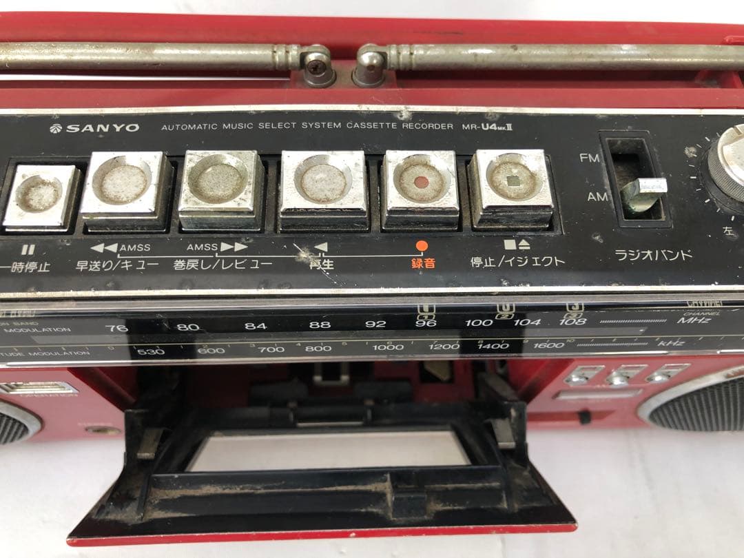 SANYO MR-U4MK2 赤　ラジカセ 昭和レトロ動作訳あり(D193)