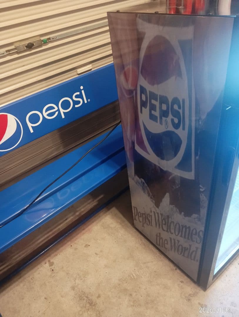 ペプシ　コーラ　Pepsi 冷蔵庫 透明ドア 3段棚付き
