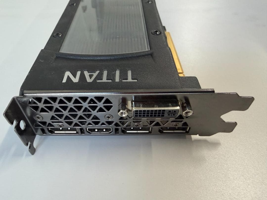 NVIDIA TITAN X　グラフィックボード