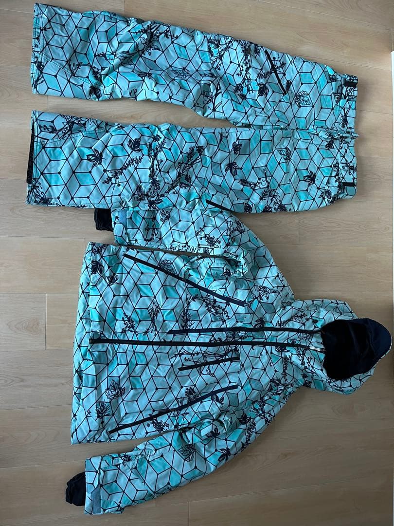 美品 ミズノ デモモデル スキーウェア上下セット メンズ Mサイズ ブルー