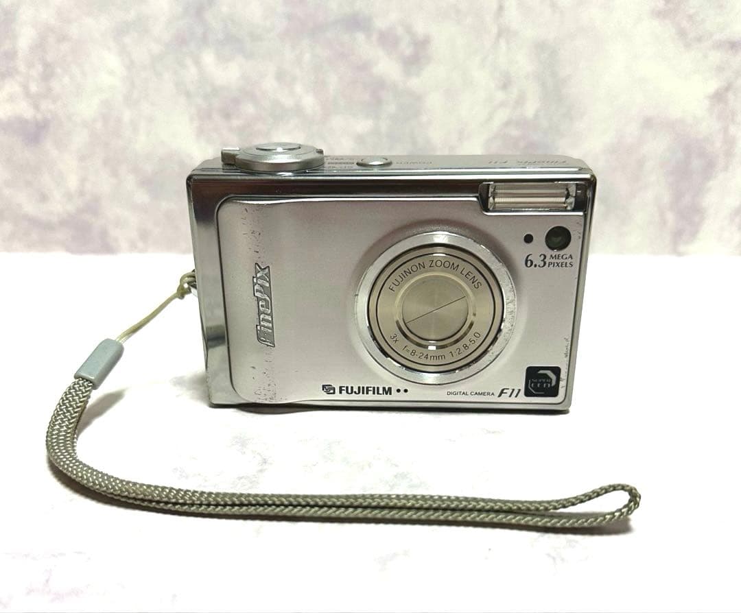 Fujifilm FinePix F11 6.3メガ　デジカメ　セット