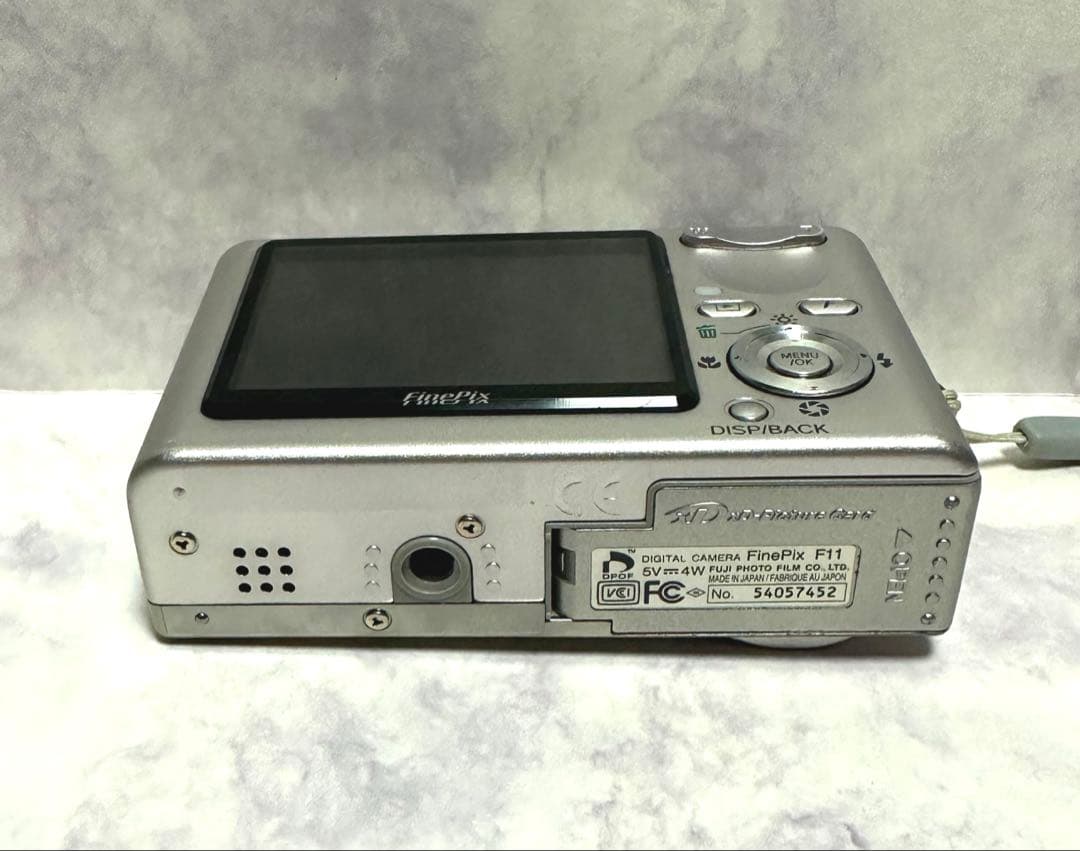 Fujifilm FinePix F11 6.3メガ　デジカメ　セット