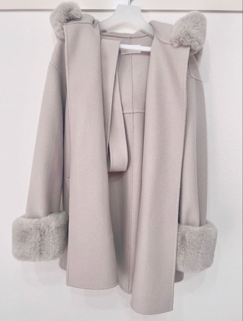 【ほぼ新品】2025A/W ファーリバーミドルコート