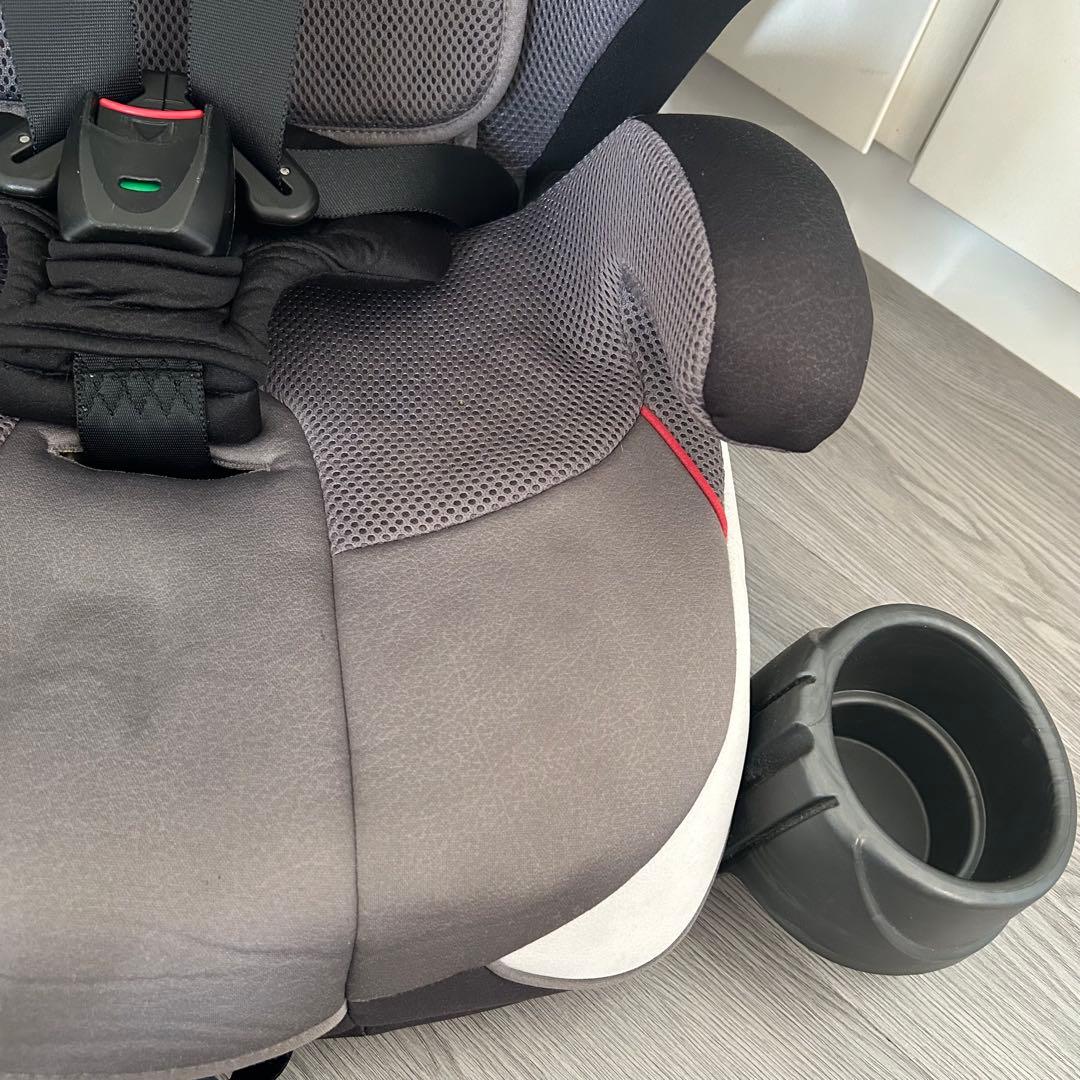 Combi ジョイトリップ エアスルー GC チャイルドシート　ジュニアシート