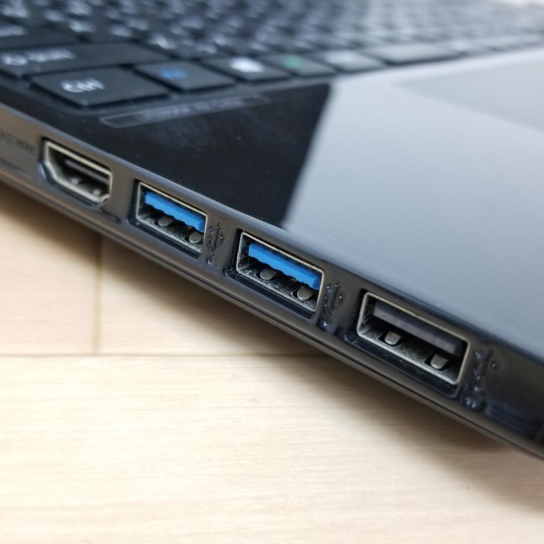 期間限定 新品SSD Win11 即使用可ノートPC 富士通(E0527)