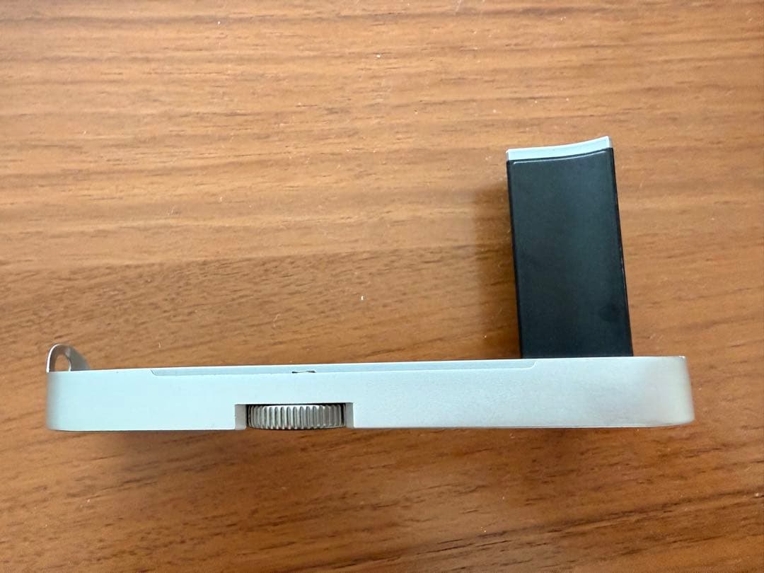 LEICA ライカ M10用 ハンドグリップ シルバー 24019