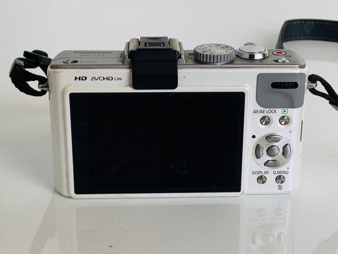 Panasonic DMC-LX5GTホワイト