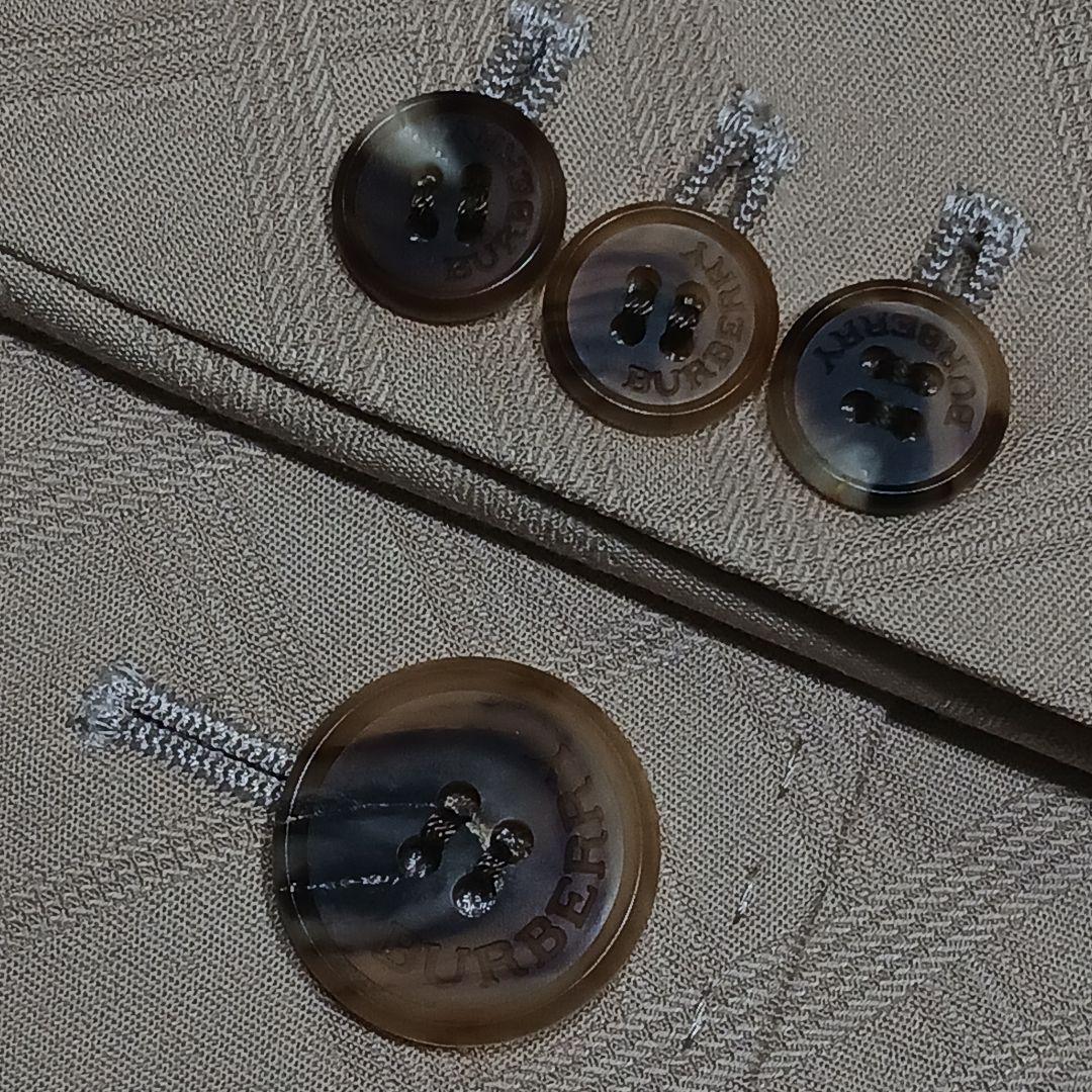 ✨新品✨サイズ44✨バーバリー ロンドン　シャドーチ ェックジャケット　ベージュ