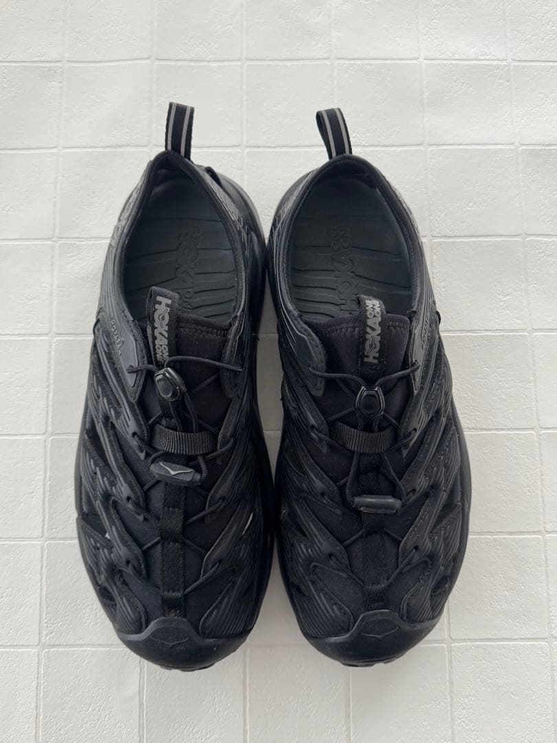 HOKA ONEアウトドアシューズ ブラック
