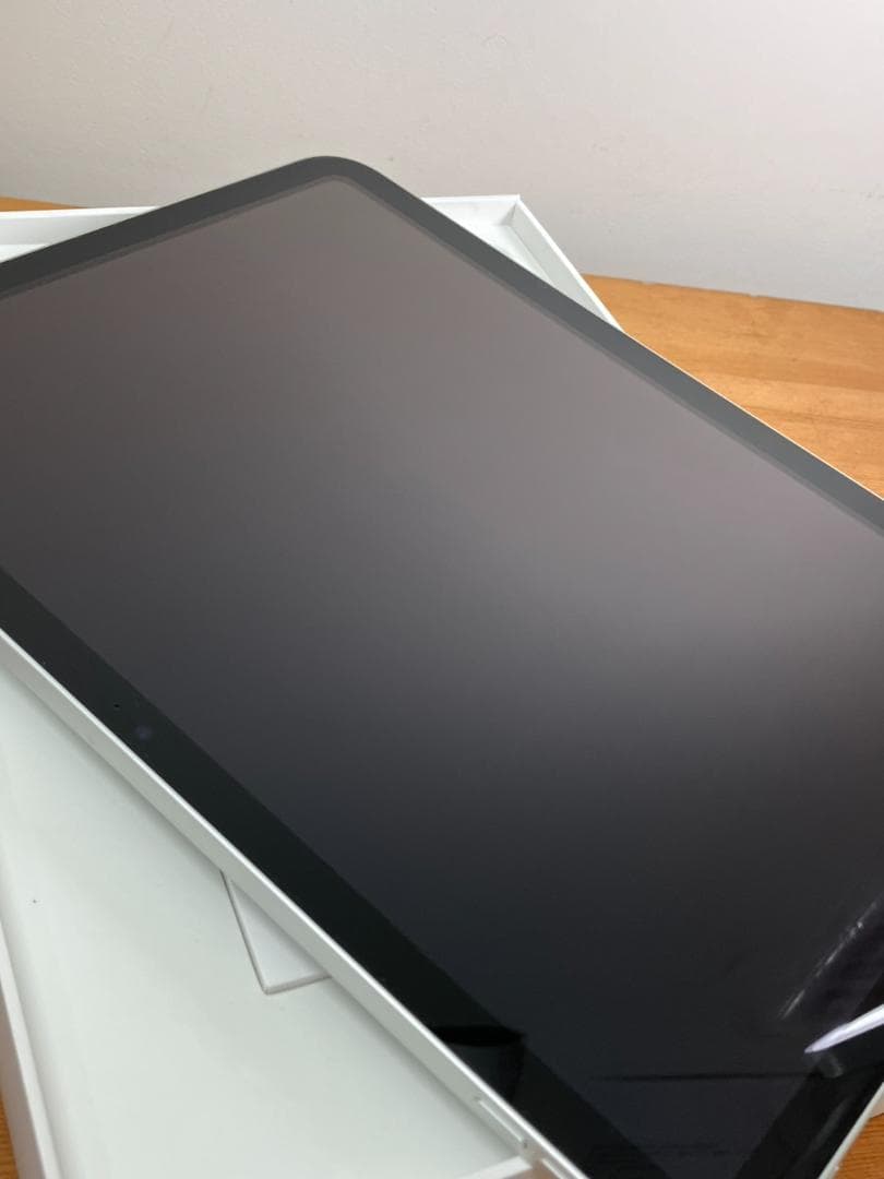 ほぼ未使用　iPad A16 128GB　A3354 Apple Pencil