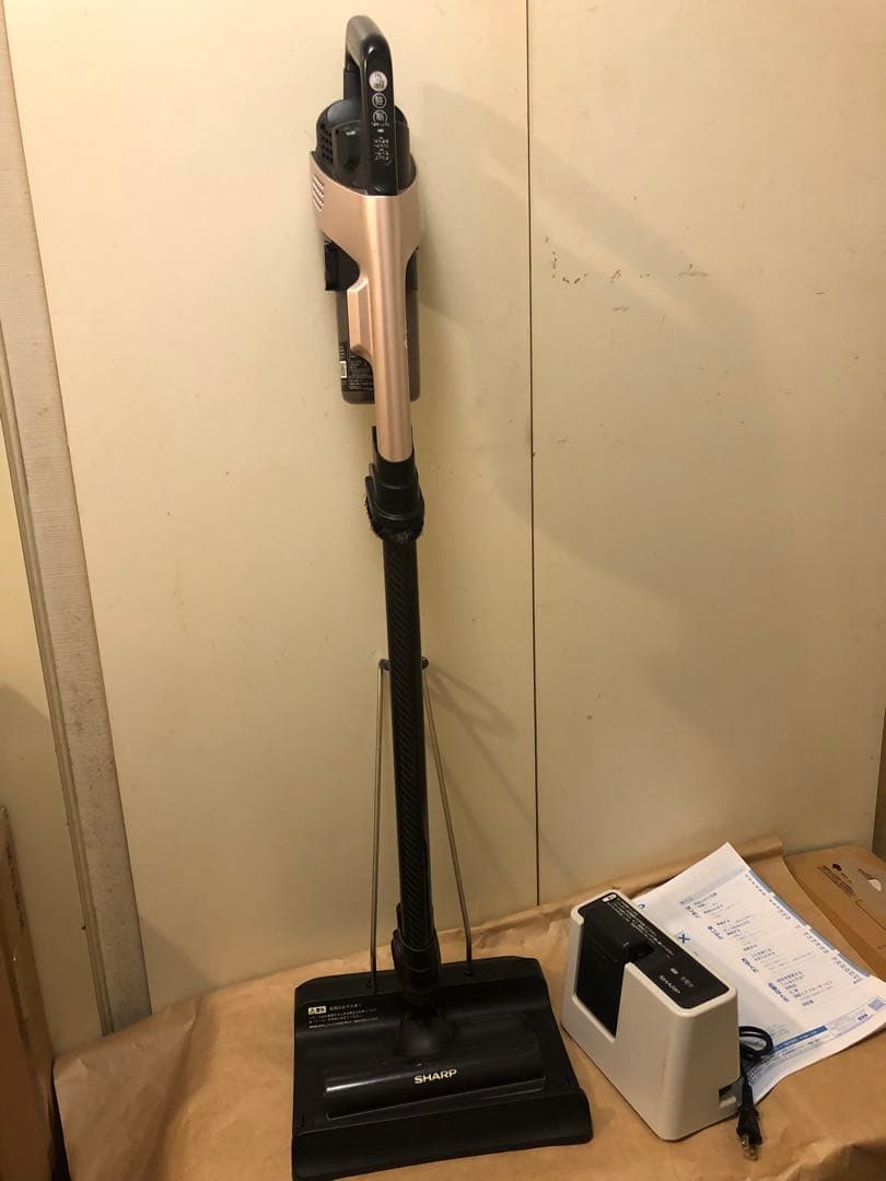 シャープ　SHARP 充電式掃除機　EC-AR5X
