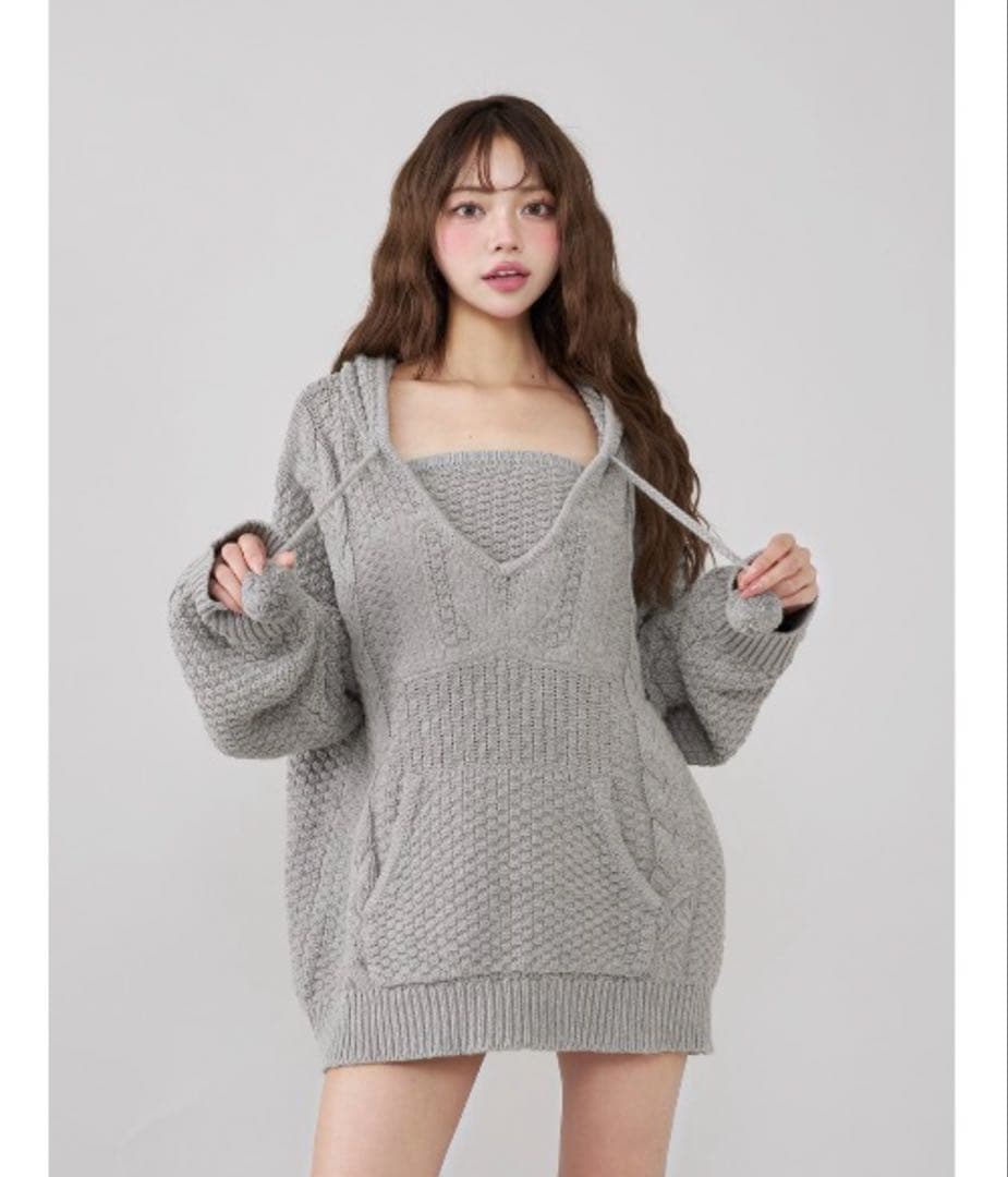 ダーリッチ　ケーブルDDロゴVネックニットフーディ