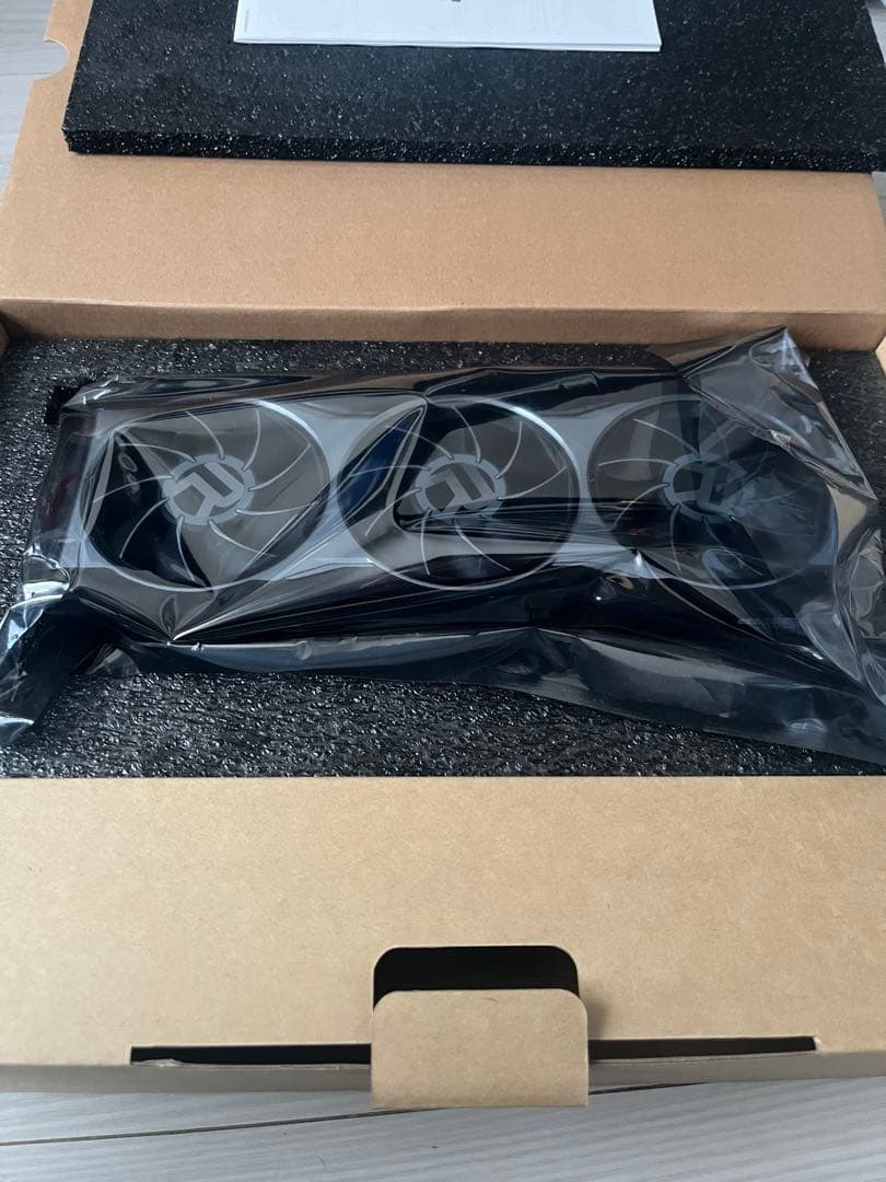 Radeon RX 6800 グラフィックボード