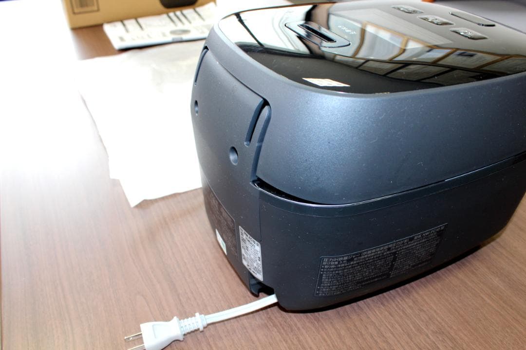 圧力IH炊飯ジャー　炎舞炊き　NW-FC10-BZ