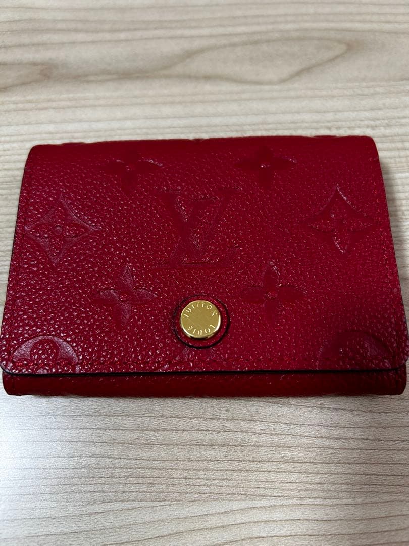 極美品　ほぼ未使用⭐︎ルイヴィトン　名刺入れ　レッド