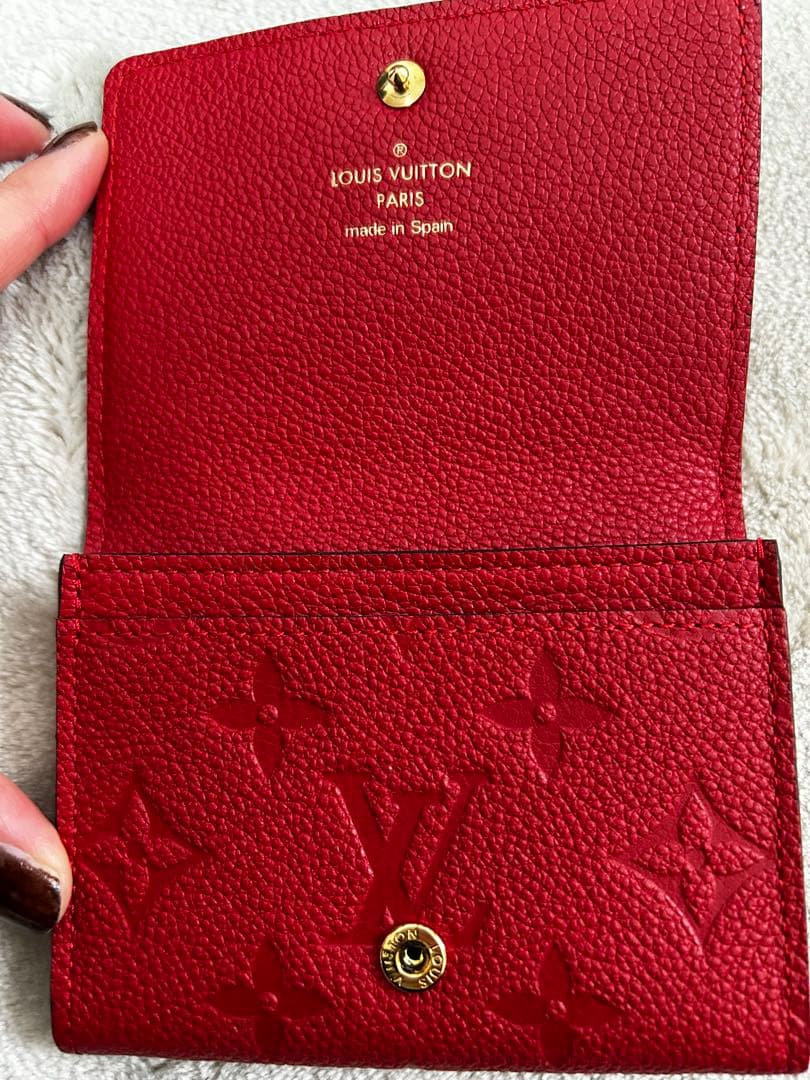 極美品　ほぼ未使用⭐︎ルイヴィトン　名刺入れ　レッド