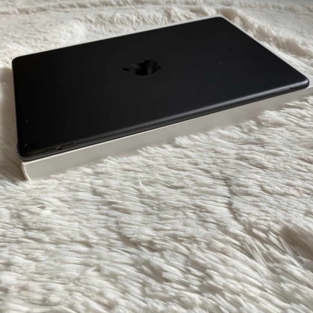 【完動品】iPad Air3 64GB SIMフリー 【すぐ発送】【付属品】