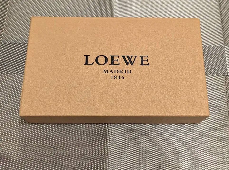 LOEWE ロエベ チェーンウォレット 長財布 ピンクベージュ