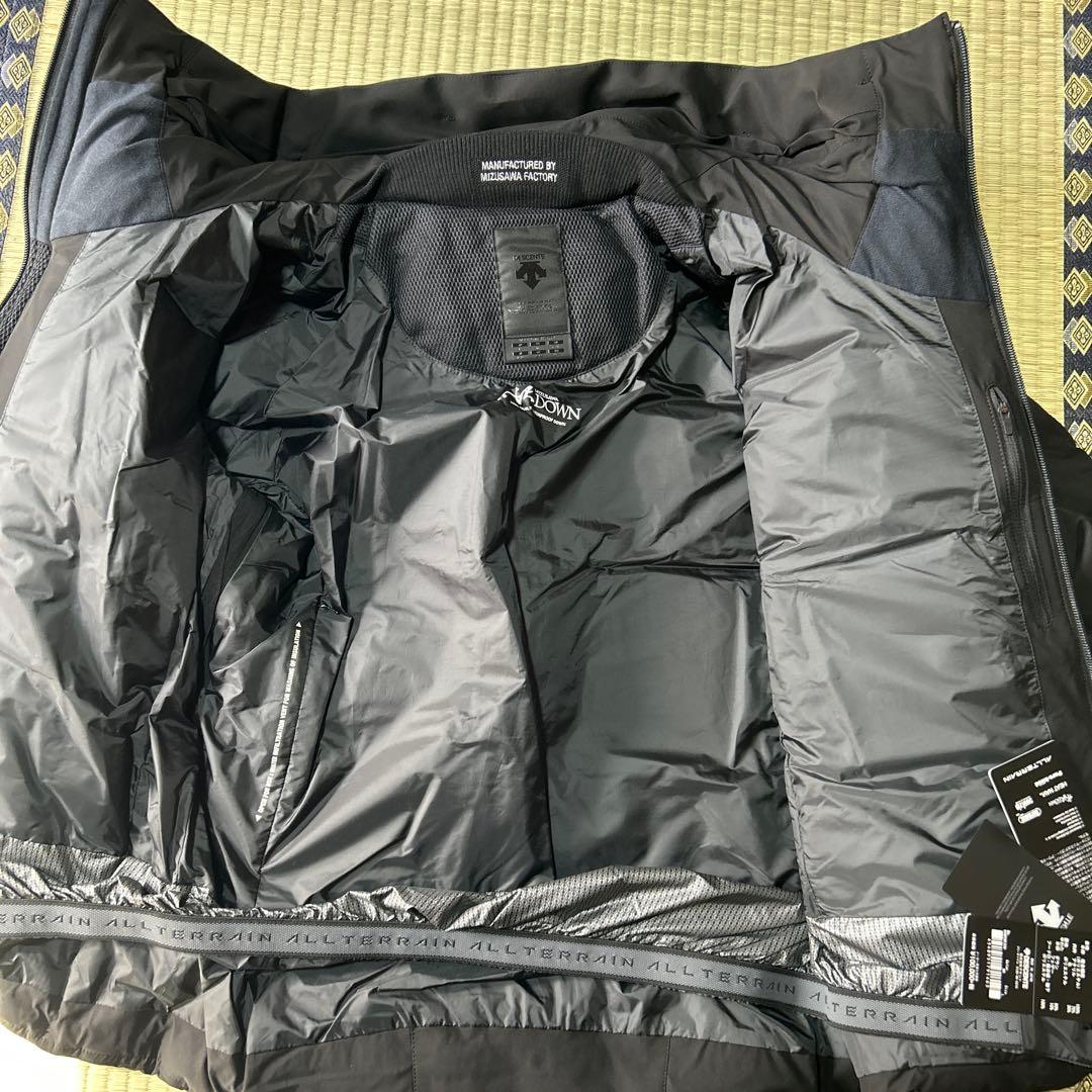 デサント　水沢ダウン　オルテライン　マウンテニア　Lサイズ