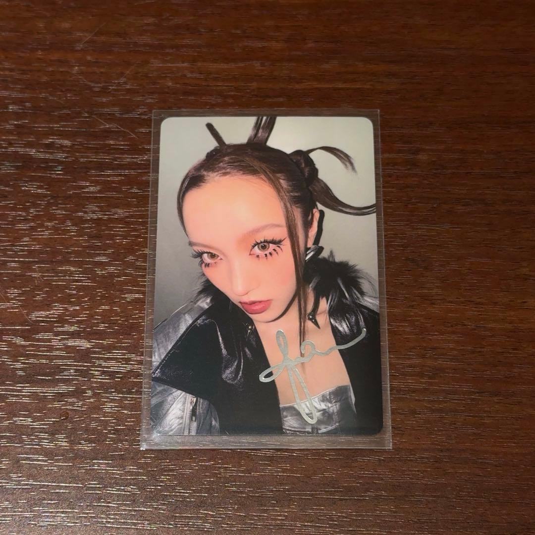 XG トレカ チサ 韓国 箔押しサイン入り